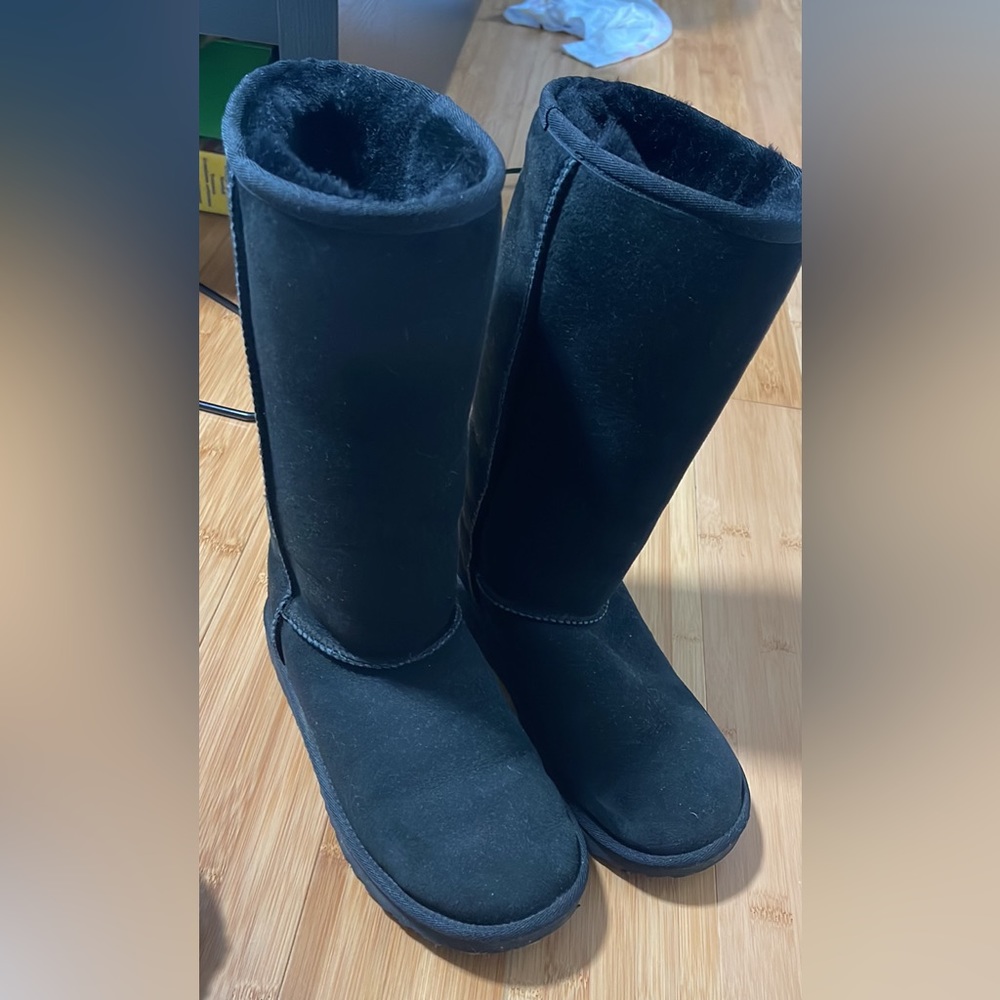Tall black uggs